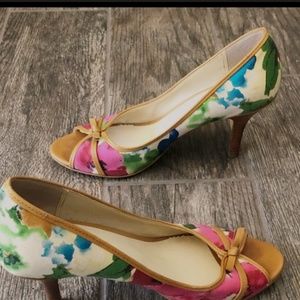 New Anne Klein Watercolor Floral Peep Toe Heel